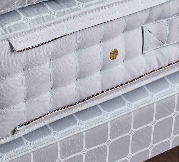 Savoir Bed number 4 mattress and base close up